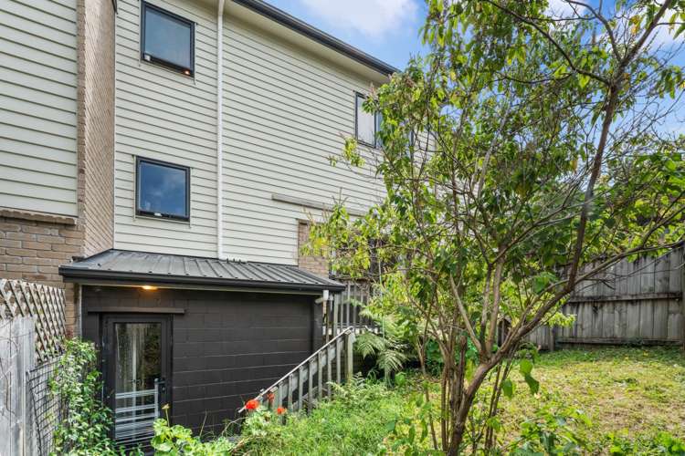 6/2 Swan Hill Drive_5