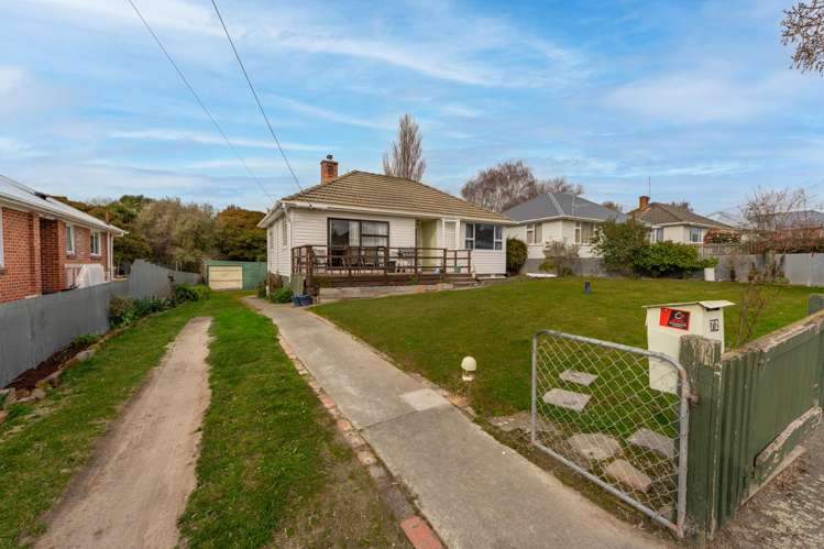 72 MacDonald Street Marchwiel_17