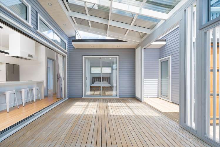 129 Riverpark Crescent Henderson_16