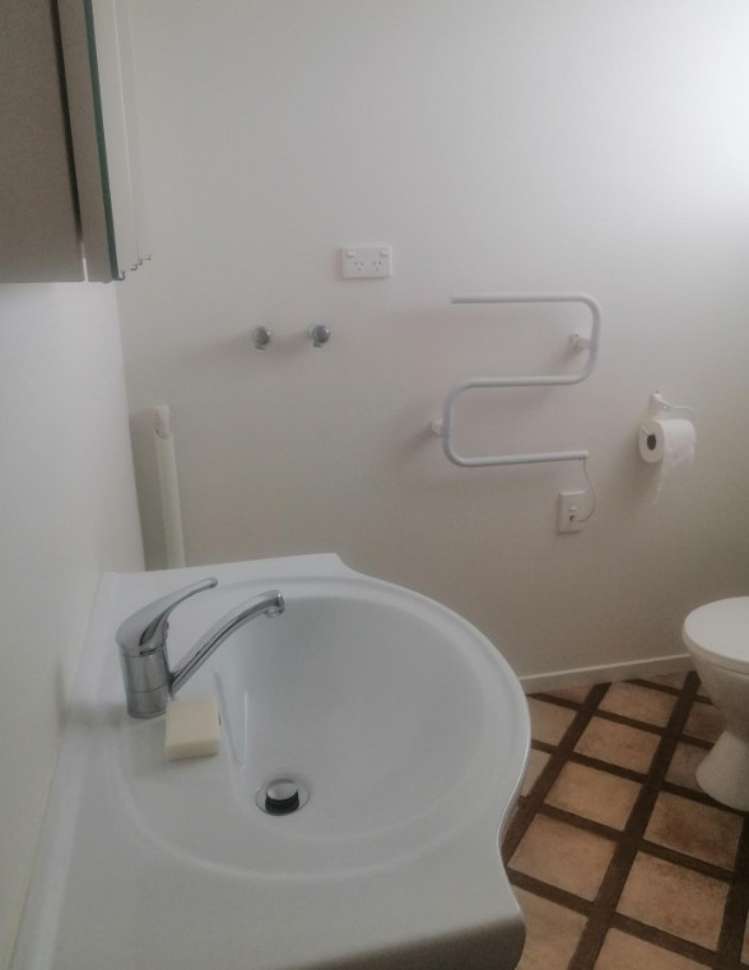 613 Glenfield Rd Totara Vale_5