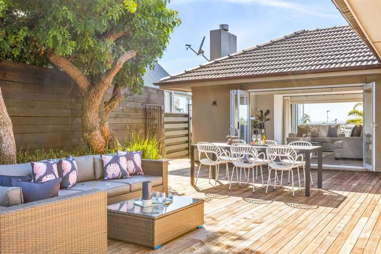 30 Churchill Road Murrays Bay_9