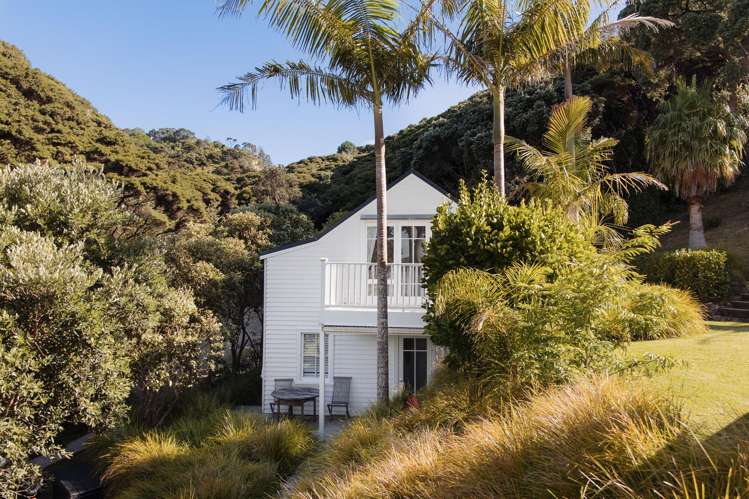 1 Motuarohia Island Russell_26