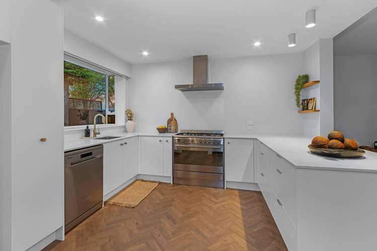 4 Tillman Avenue Strowan_6