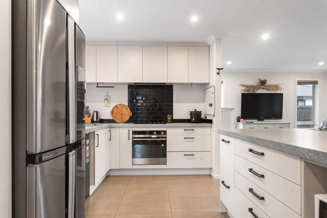 17 Stormlea Drive Southbridge_3