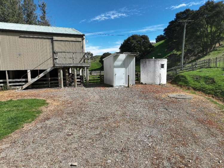 2829 Puketitiri Road Patoka_21