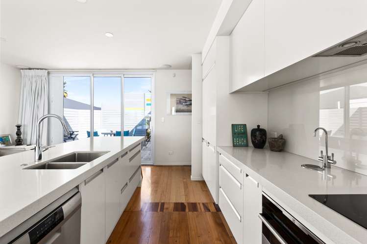 70 The Esplanade Westshore_5