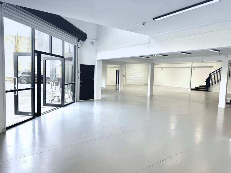 7-11 Cabernet Crescent Massey_3