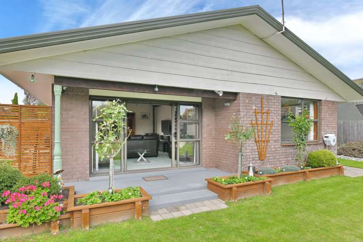 27 Gibbs Drive Woodend_18