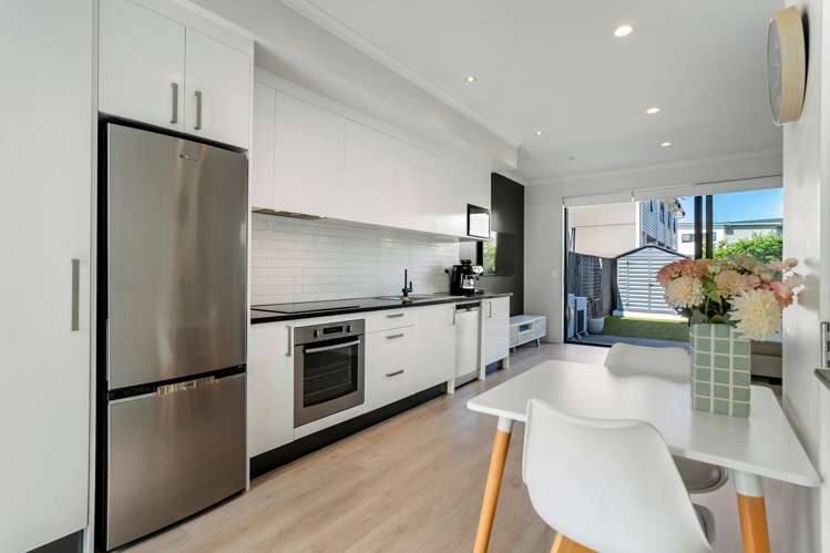 7 Harakeke Road Hobsonville_2