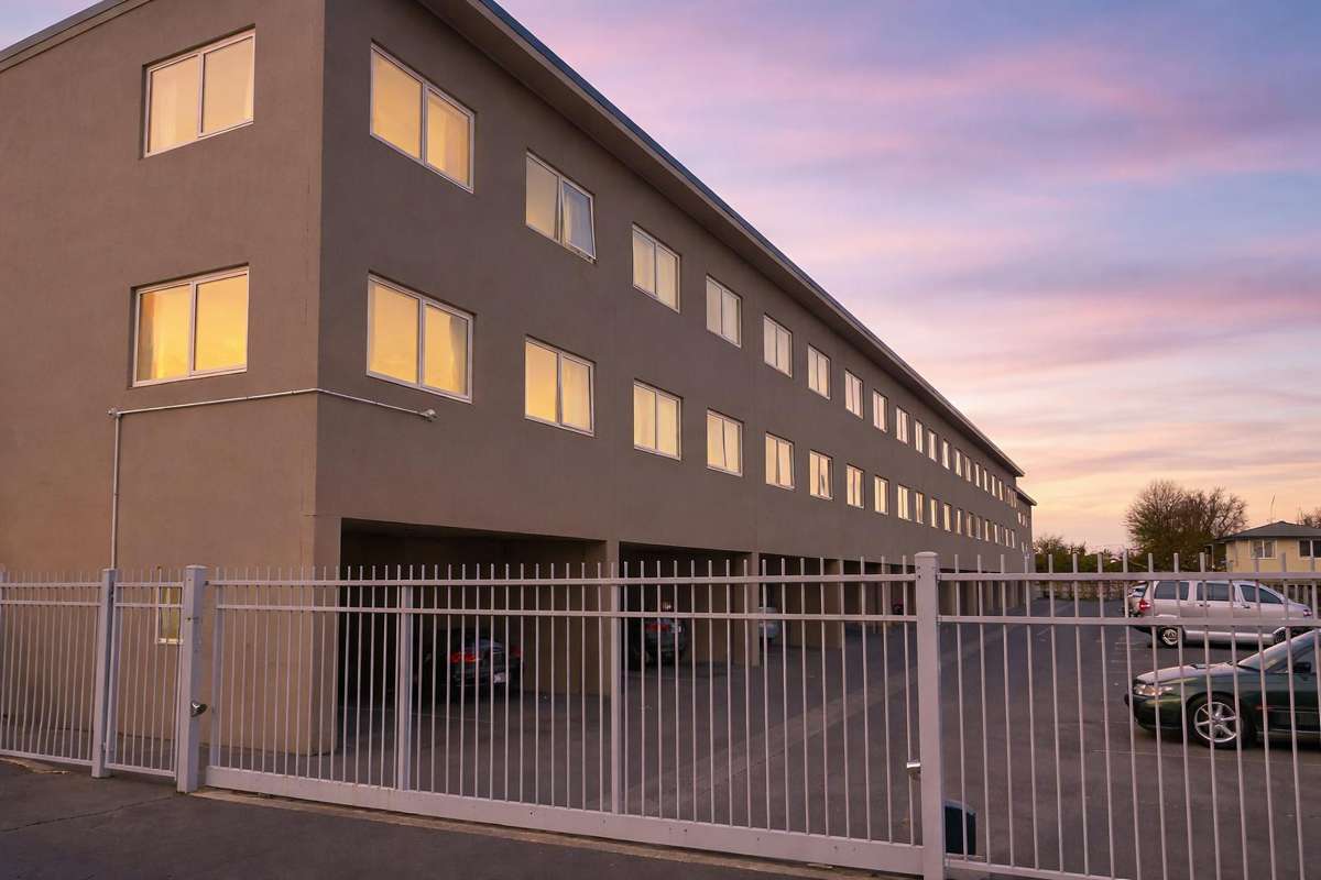 27/30 Mathesons Road_0