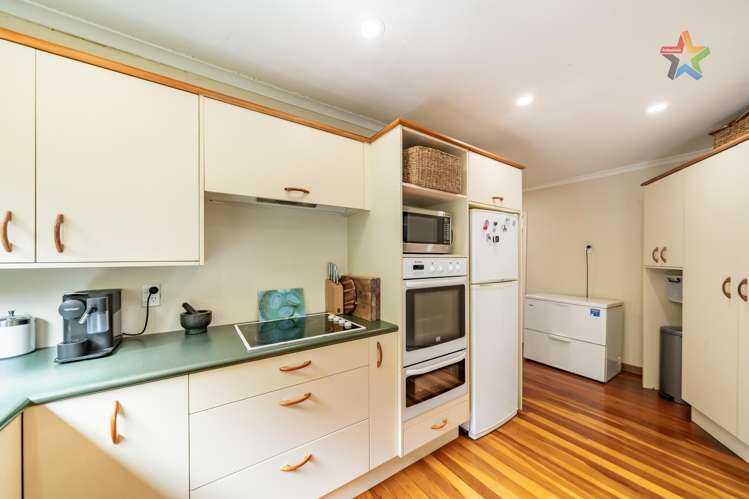 21 Kennedy Grove Stokes Valley_6