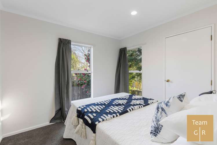 2/109 Beach Road Pahurehure_9