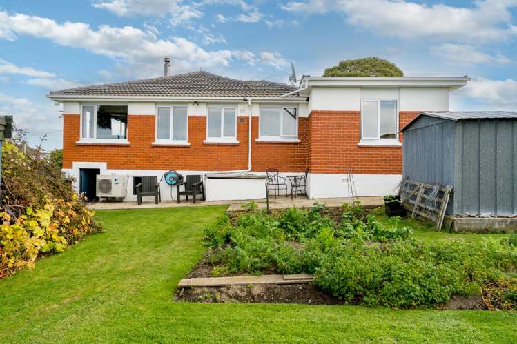 87 Riselaw Road Calton Hill_20