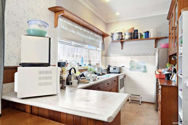 9 Roberts Road Te Atatu South_7