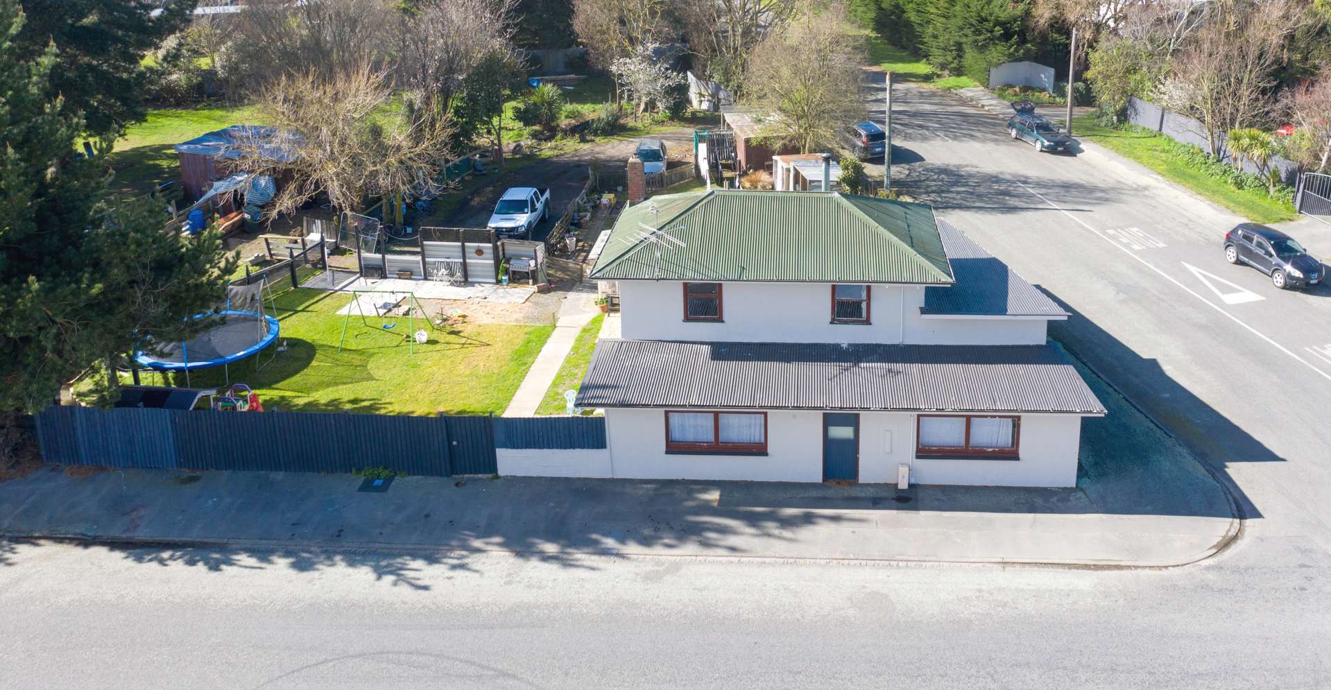 21 Chertsey Kyle Road Chertsey_0