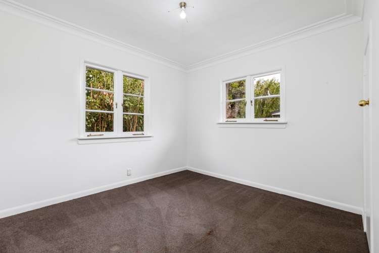 5 Riverview Road New Lynn_10