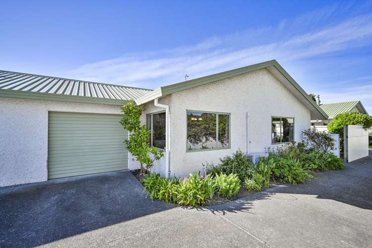 2/239 Warwick Road_0