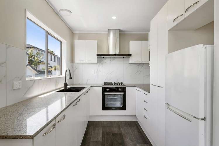 27 Florence Daly Place Mount Roskill_7