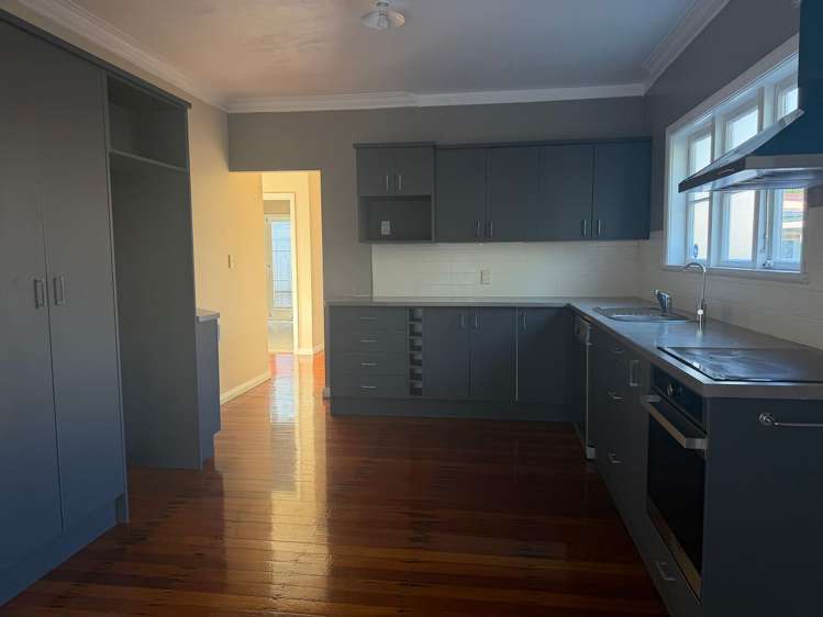 19 Koromiko Street New Lynn_5