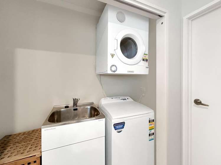 B/86 Fox Street 10541_8