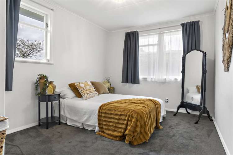 10 Surrey Street Solway_10