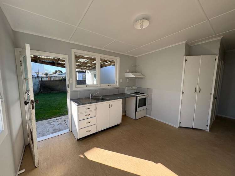15b Robinson Avenue 2628_1
