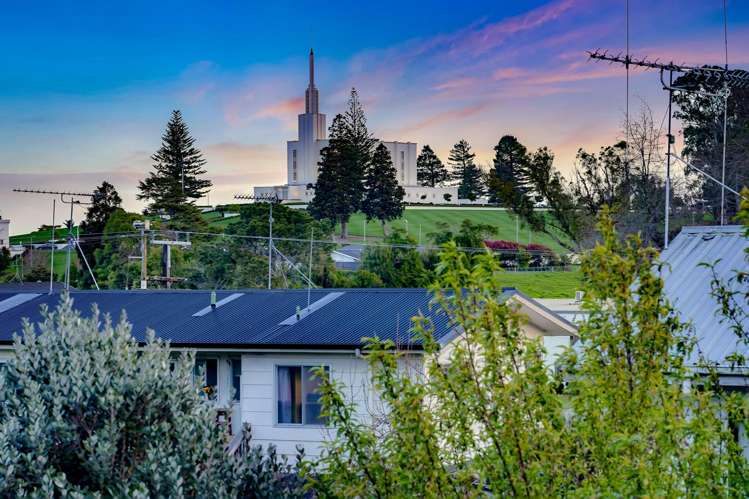 22B Cowley Drive Temple View_17