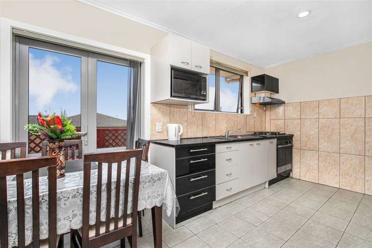 8 Thompson Terrace Manurewa_3