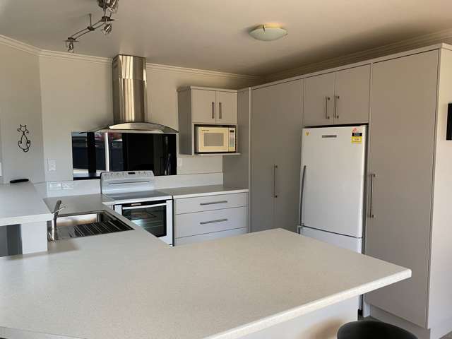 56 Highfields Drive Katikati_3