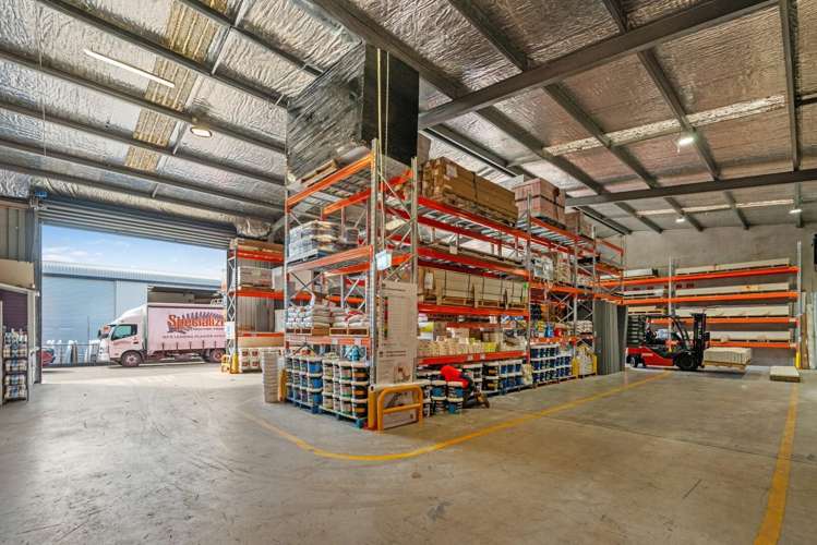 90 and 90D Maleme Street Greerton_12