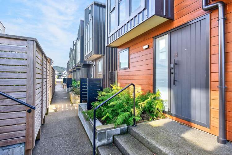 9/24 Fitzherbert Road Wainuiomata_21