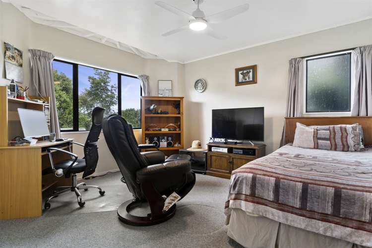 12 Lochinvar Place Hairini_6