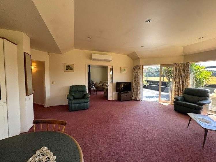 44 Roydon Drive_5