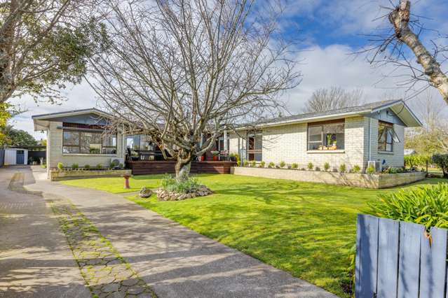 Spacious family living with options