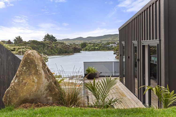 23 Omahina Street Raglan_36