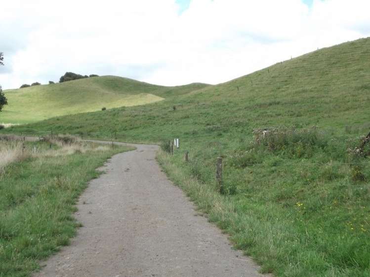 678 Wingrove Road Stratford_25