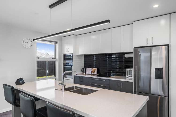 77 Golden Sands Drive Papamoa Beach_10