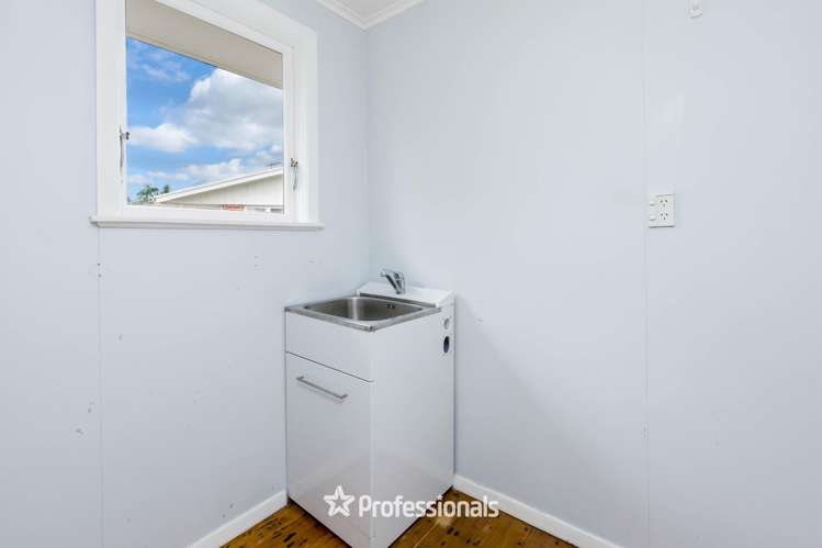 16 Ruru Crescent Heretaunga_7