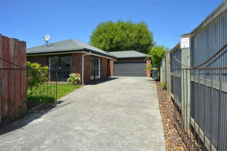 2/18 Winters Road Redwood_11