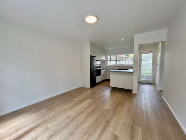 2/16 Lancing Road 1781_2