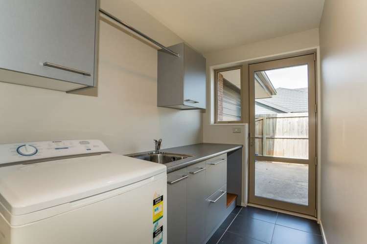 11 Tatahi Street Parklands_18