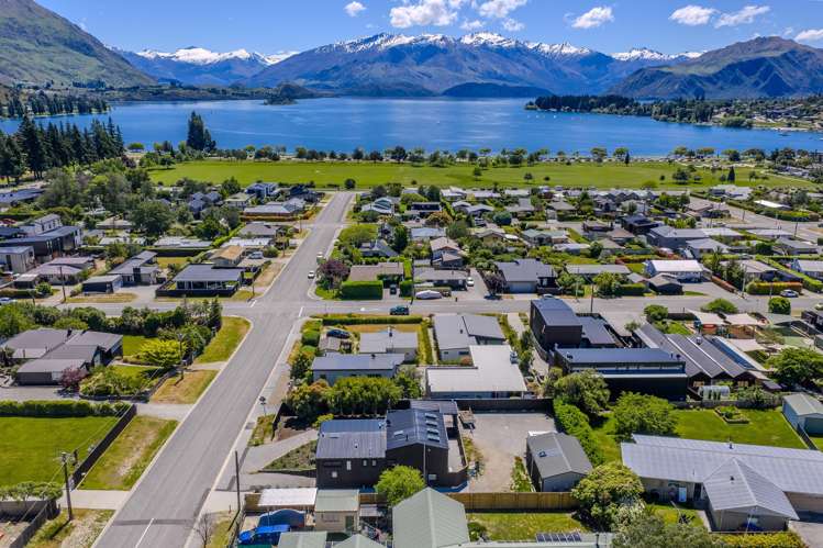 64 Roche Street Wanaka_3
