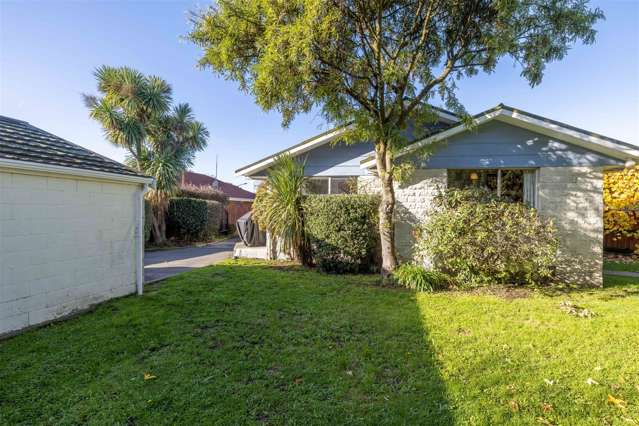 38 Highland Place Avonhead_1