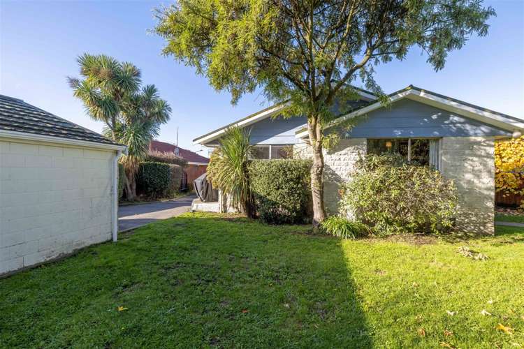 38 Highland Place Avonhead_1