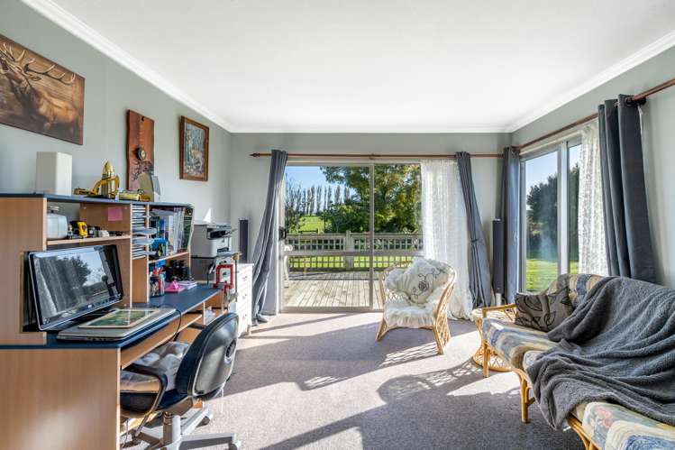 597 Limestone Plains Road Isla Bank_5