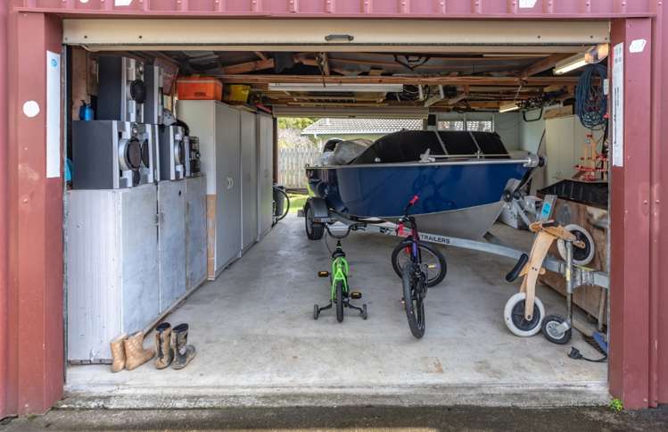 121 Onemana Drive Onemana_21