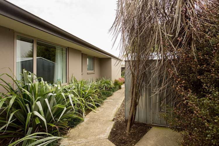 250 Southfield Drive Lincoln_19