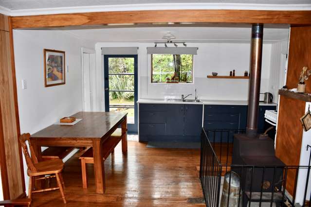 2 Hunter Street Karamea_4