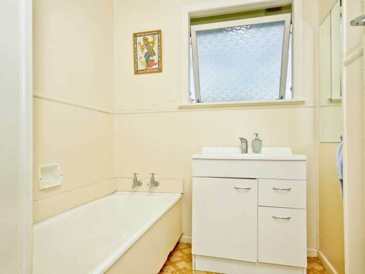 282 Sandwich Road Saint Andrews_11