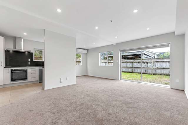 22/45A Swanson Road Henderson_3